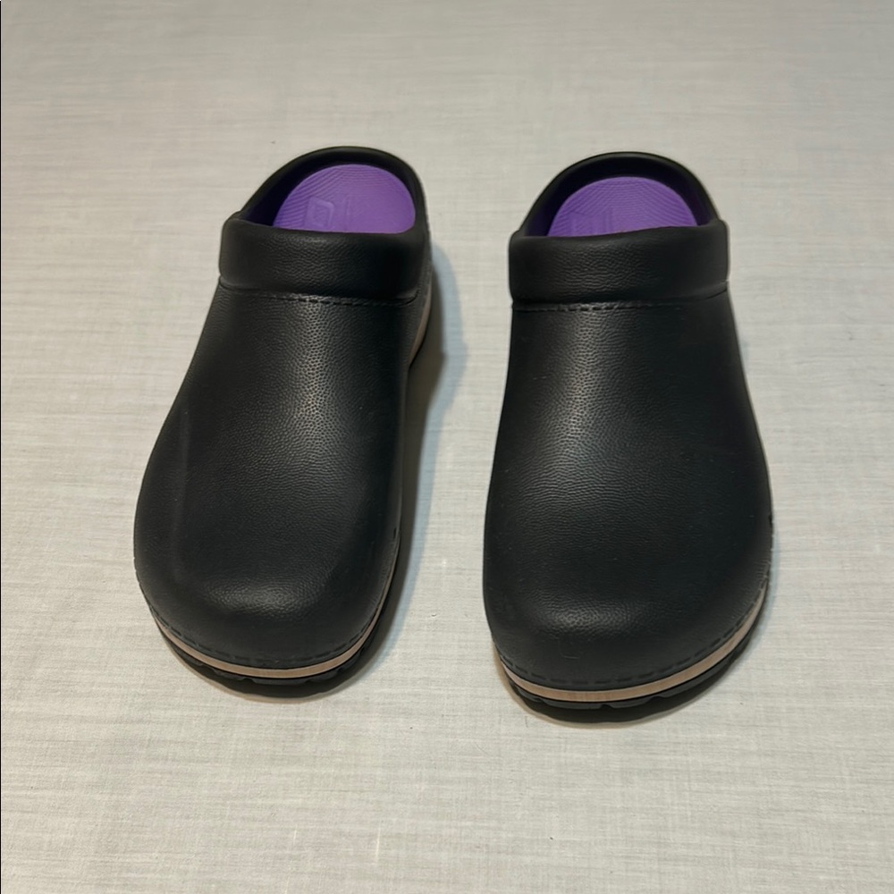 Dansko Black Leather Mules Comfortable Durable Design - Picture 3 of 7